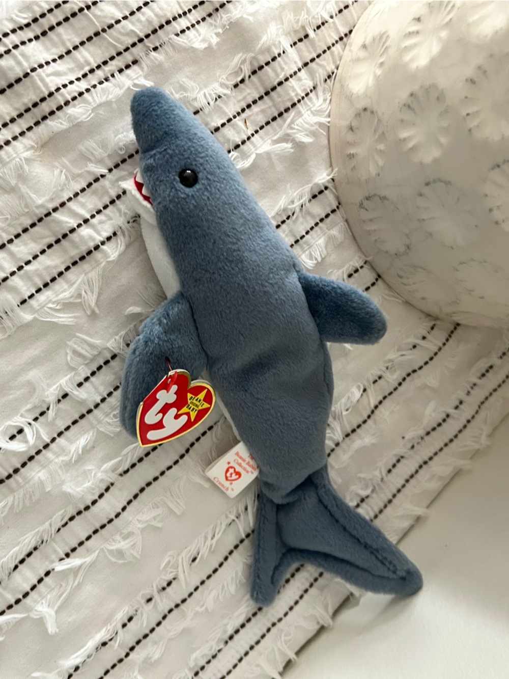 Vintage 1996 Ty Beanie Baby Crunch Blue Shark Plush